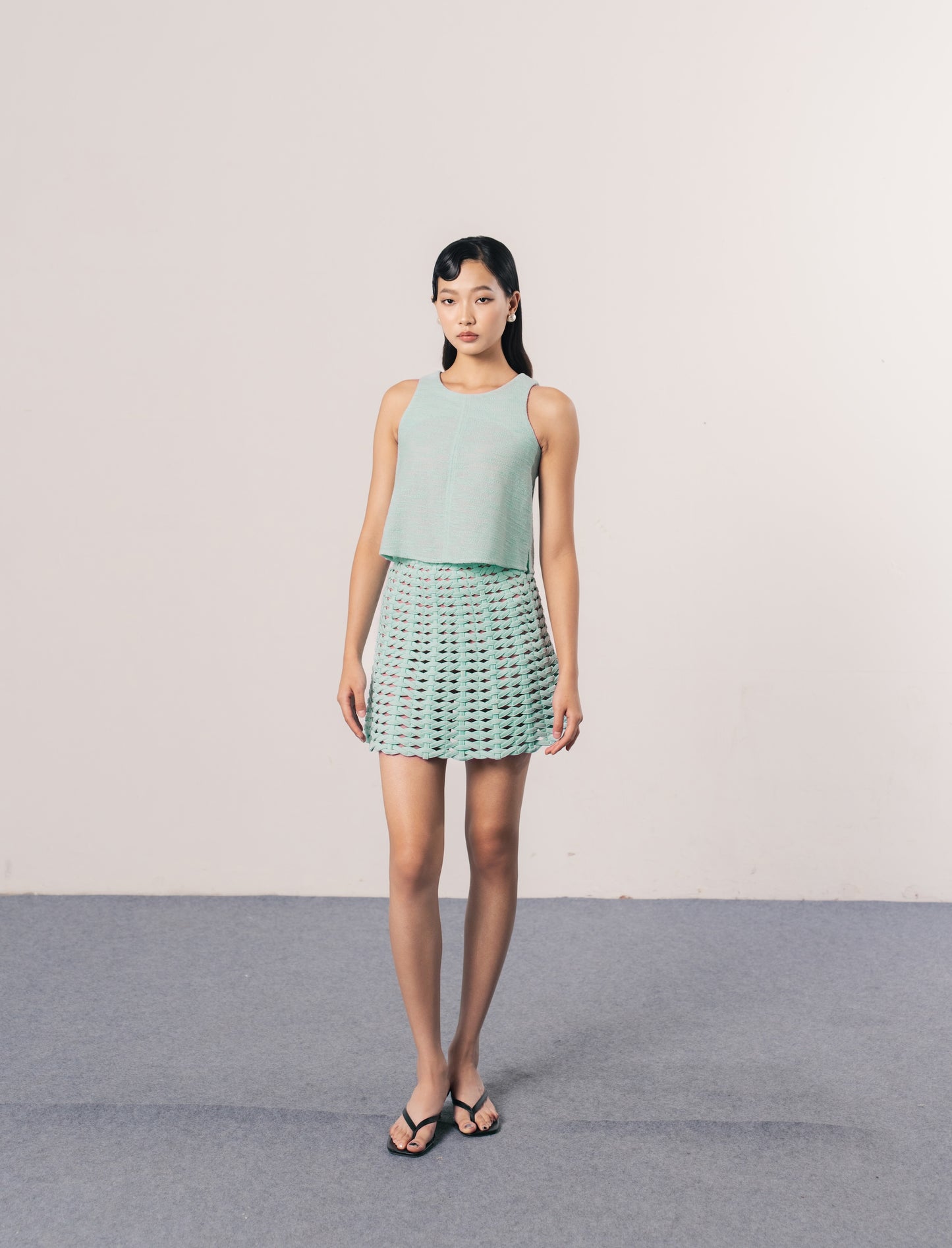 THE HAND-WEAVED SKIRT IN PARAIBA