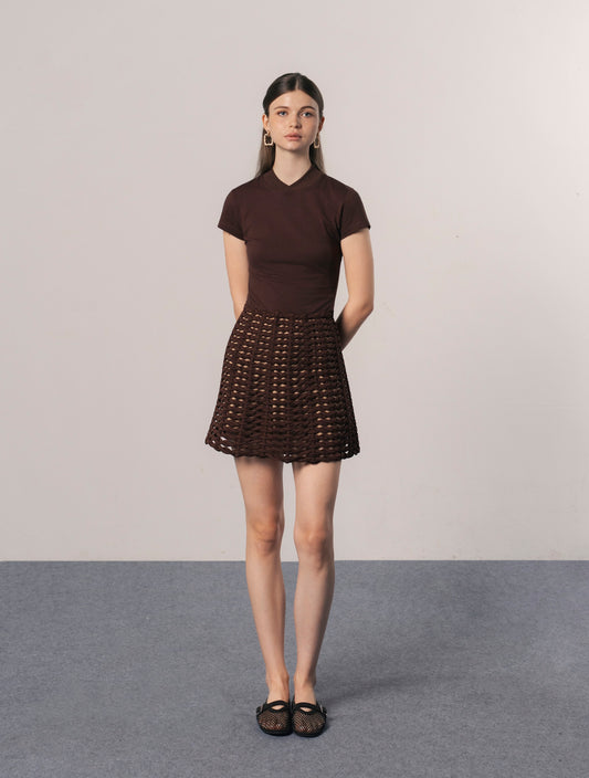 THE HAND-WEAVED SKIRT IN GAIA