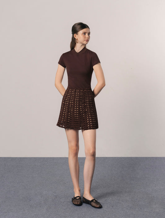 THE HAND-WEAVED SKIRT IN GAIA