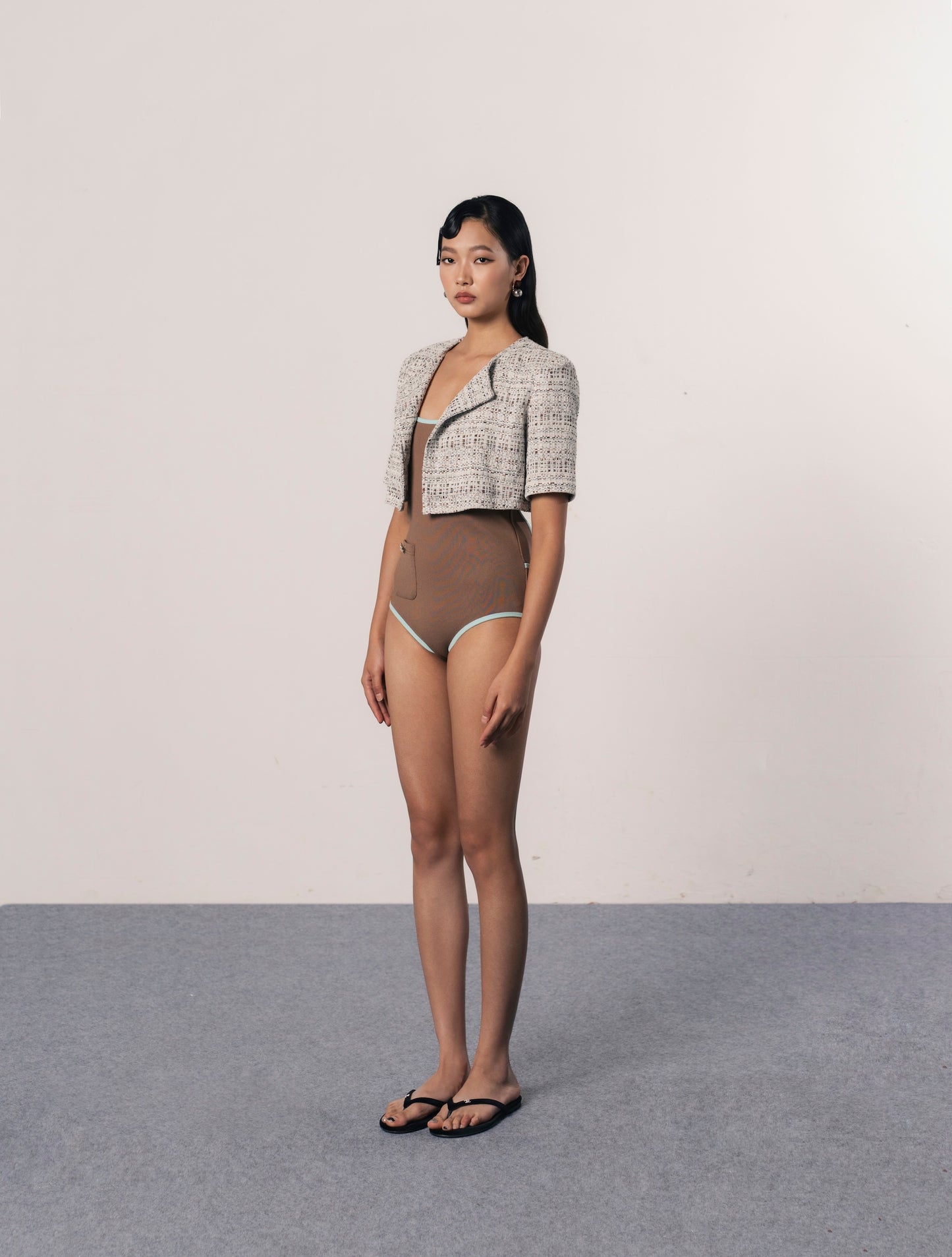 THE PEBBLE TWEED CROPPED JACKET